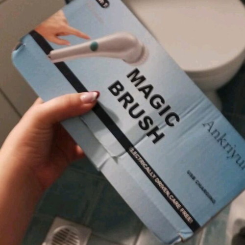 Magic brush new with attachment for all surfaces