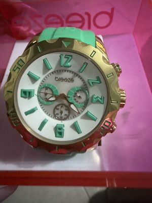 Breeze women's wristwatch, green and gold, waterproof