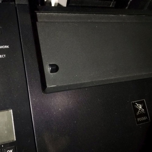 Canon PIXMA TS3150 multifunction printer used with error E4 missing cover