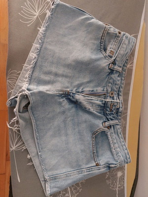 Pull & Bear denim shorts like new, blue, short with seams size M