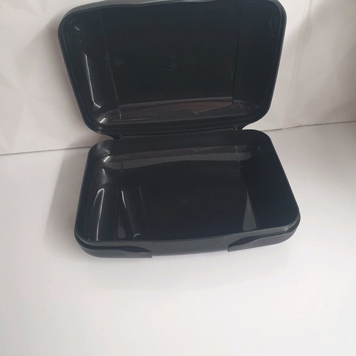Tupperware Delis new, ideal for bag