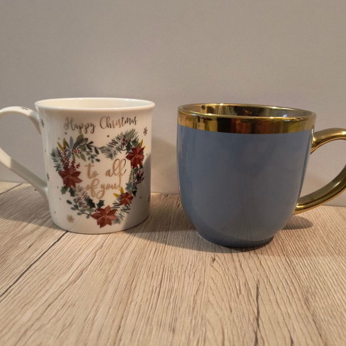 Mugs pack of 2 new, Christmas and blue