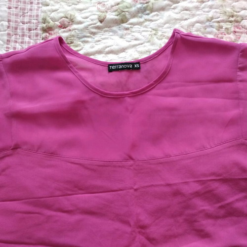 Terranova short-sleeve top fuchsia like new with transparent detail