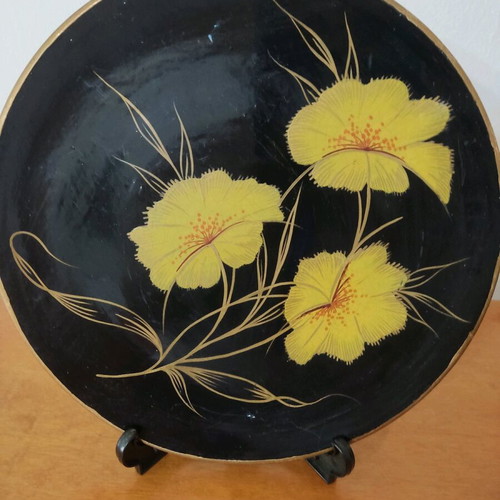 Ceramic decorative plate used, handmade painting