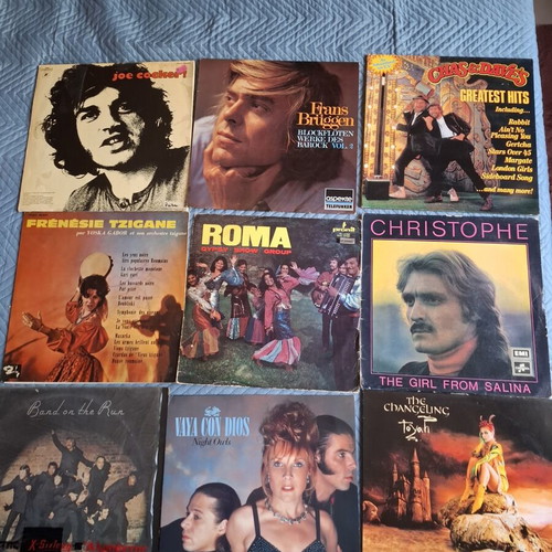 Vinyl records used, 43 foreign albums excluding Gallagher and Yanni