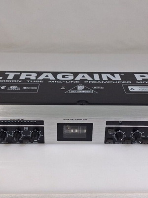 Behringer Ultragain Pro MIC2200 μικροφωνικός προενισχυτής