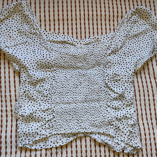 H&M polka dot crop top new, size large, black and white