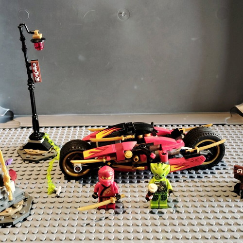 Lego Ninjago 70667 Kai's Blade Cycle like new