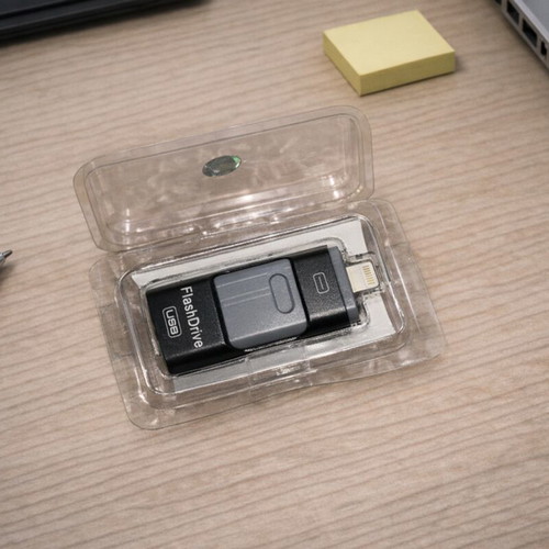 3-in-1 Flash Drive like new for iPhone Android and PC