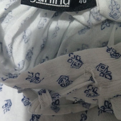 Janina skirt like new, size L, white and blue
