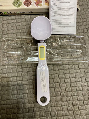 Electronic kitchen precision scale new, white and gold