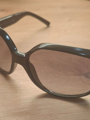 DKNY sunglasses new, authentic black