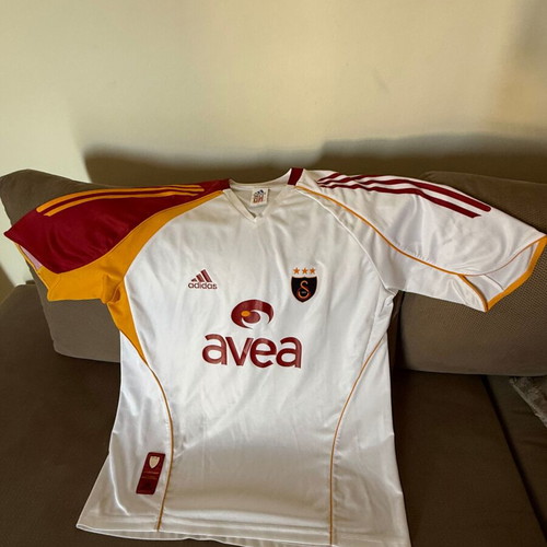 Galatasaray Official Kit 2005-2006 Season Like New