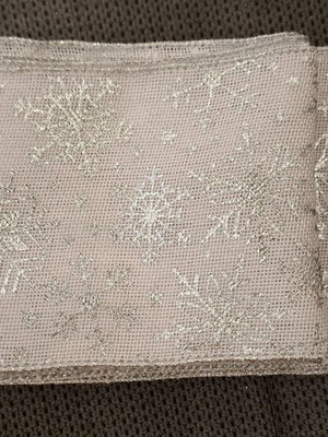 Christmas ribbon like new, 4 meters with 15 centimeters