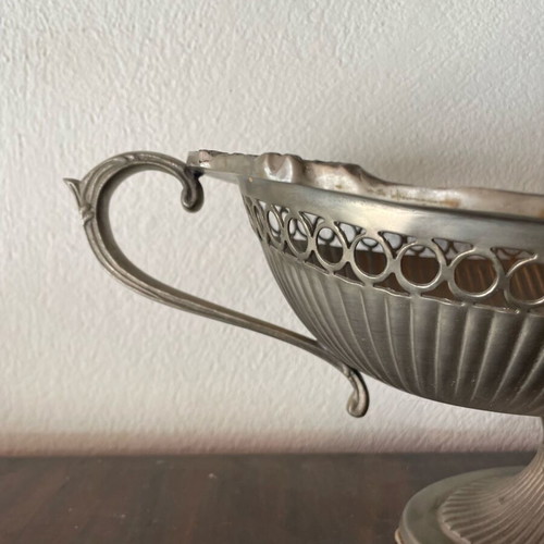 Fruit bowl tin like new with two handles
