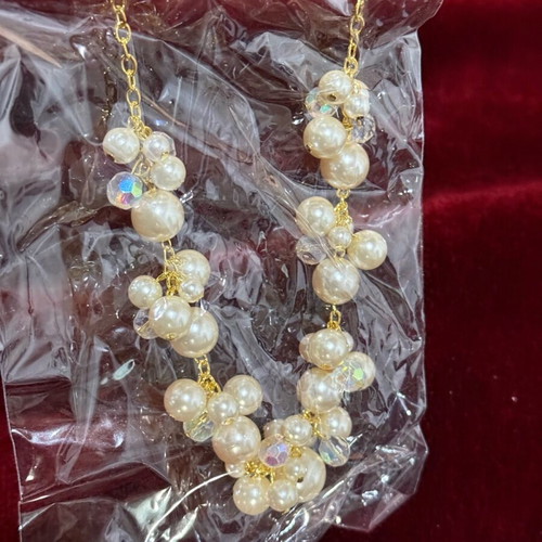 Faux bijoux necklace new white pearl