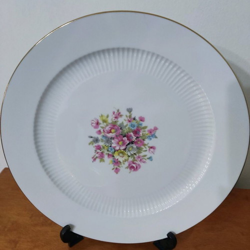 Kaiser round porcelain platters like new, set of 2 with Romantica design
