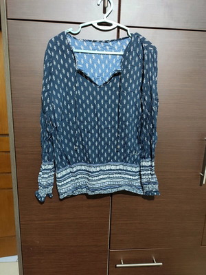 Women's blouse used for spring and autumn