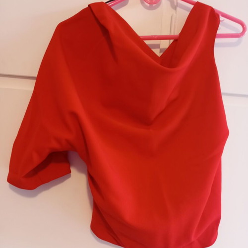 Zara blouse with one sleeve red fire color, size M like new