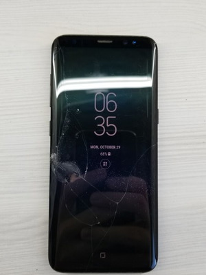 Samsung S8 smartphone με ραγισμένη οθόνη και πίσω μέρος