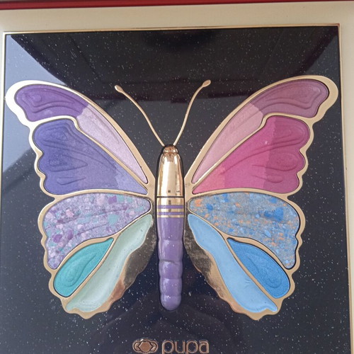 Collectible authentic vintage PUPA trousse like new, butterfly design