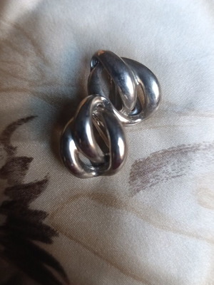 Clip-on earrings silver vintage like new