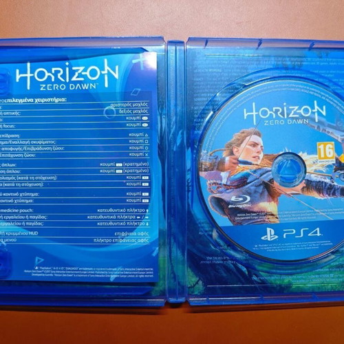Horizon Zero Dawn PS4 game like new with case