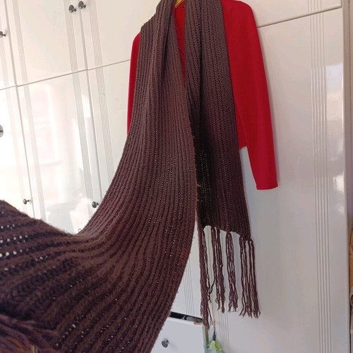 Knitted scarf used, very long, brown color, vintage