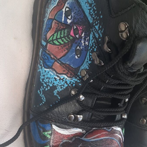 Unisex boots hand-painted, like new, size 40, black