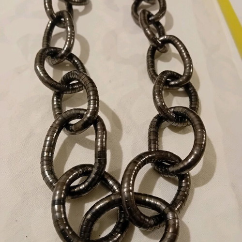 Long necklace like new