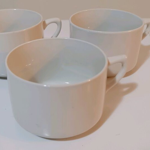 Porcelain cups used, set of 7 New porcelain Candia