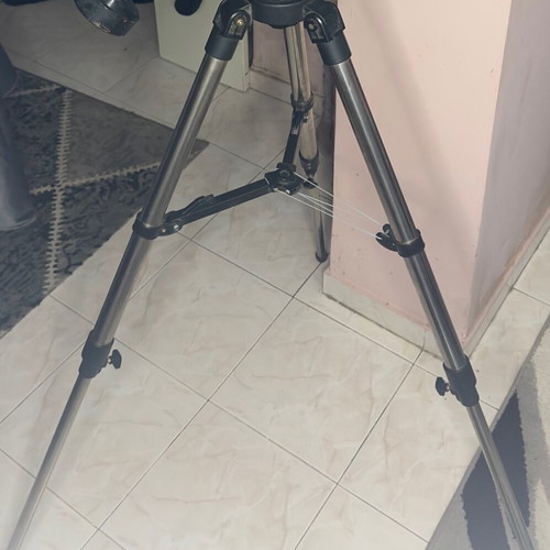Bresser Skylux 70/700 telescope used with tripod and eyepieces