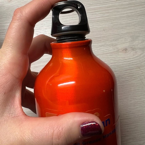 Aluminum water bottle with screw cap new