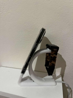 Стойка за iPhone и Apple Watch