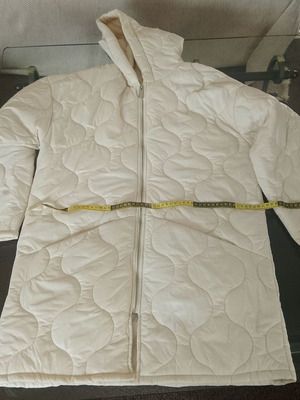 Long women's quilted jacket like new, white with hood