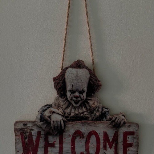 Pennywise wooden sign new, horror