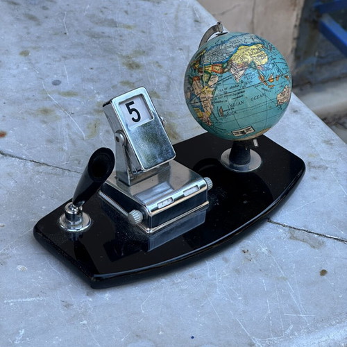 Vintage desk set with globe and mechanical calendar