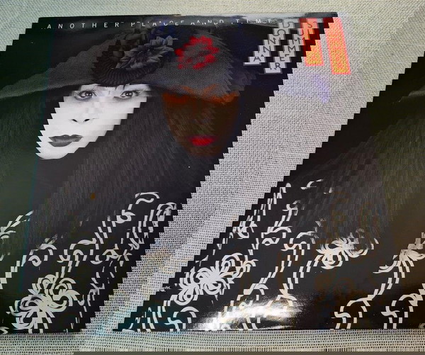 Donna Summer – Another Place And Time  LP