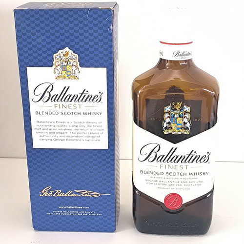 Ballantine's Finest whisky 700ml used, opened bottle 3/4 full