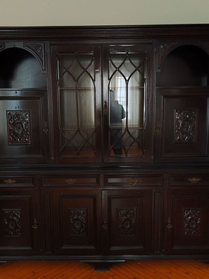 Σκρινιο χειροποίητο μεταχειρισμένο από ξύλο καρυδιάς 1962