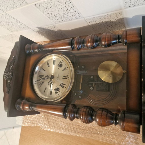Lava 21 Day Wall Clock like new, Korean