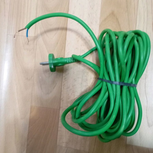 Electric wire 7 meters used with plug 2000 watt capacity