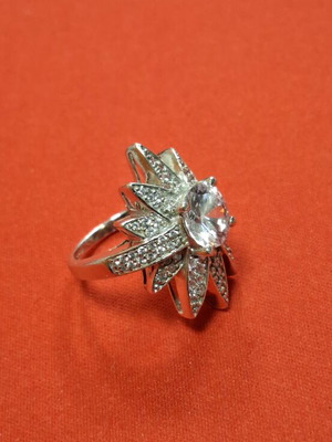 Silver ring with 925 stamp, like new