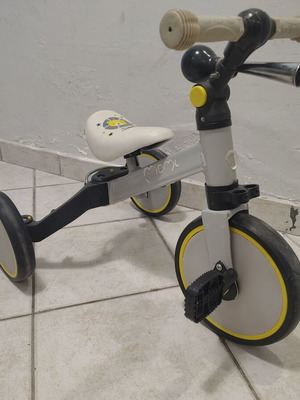 Momi Loris 4-in-1 balance bike used, gray yellow with horn
