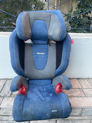 Καρεκλάκι αυτοκινήτου μεταχειρισμένο μπλε με γκρι σε πολύ καλή κατάσταση