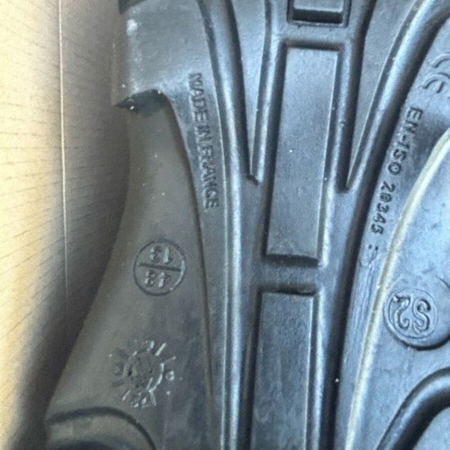 Safety shoes French origin new, with front steel toe