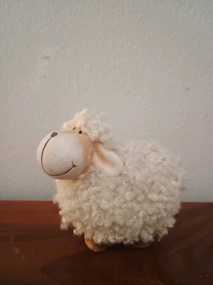 Sheep figure like new