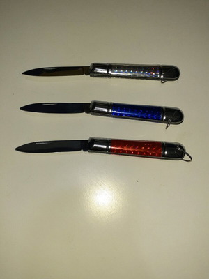 Three pocket knives new, for collection