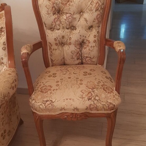 Solid wood living room set like new, Ludoviko style with sofa and tables