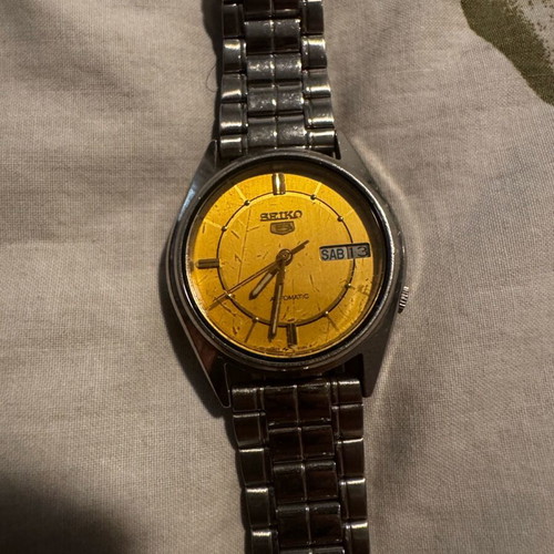 Vintage Seiko 5 Automatic 7009-8010 used, gold dial (1984)